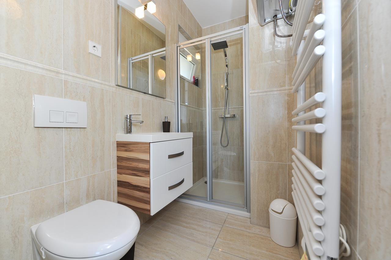 Apartments Dominique Нін Екстер'єр фото