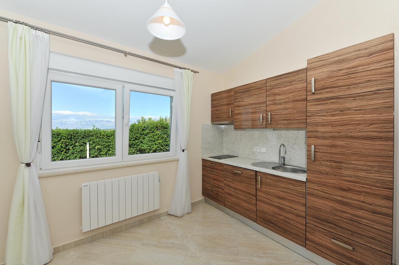 Apartments Dominique Нін Екстер'єр фото