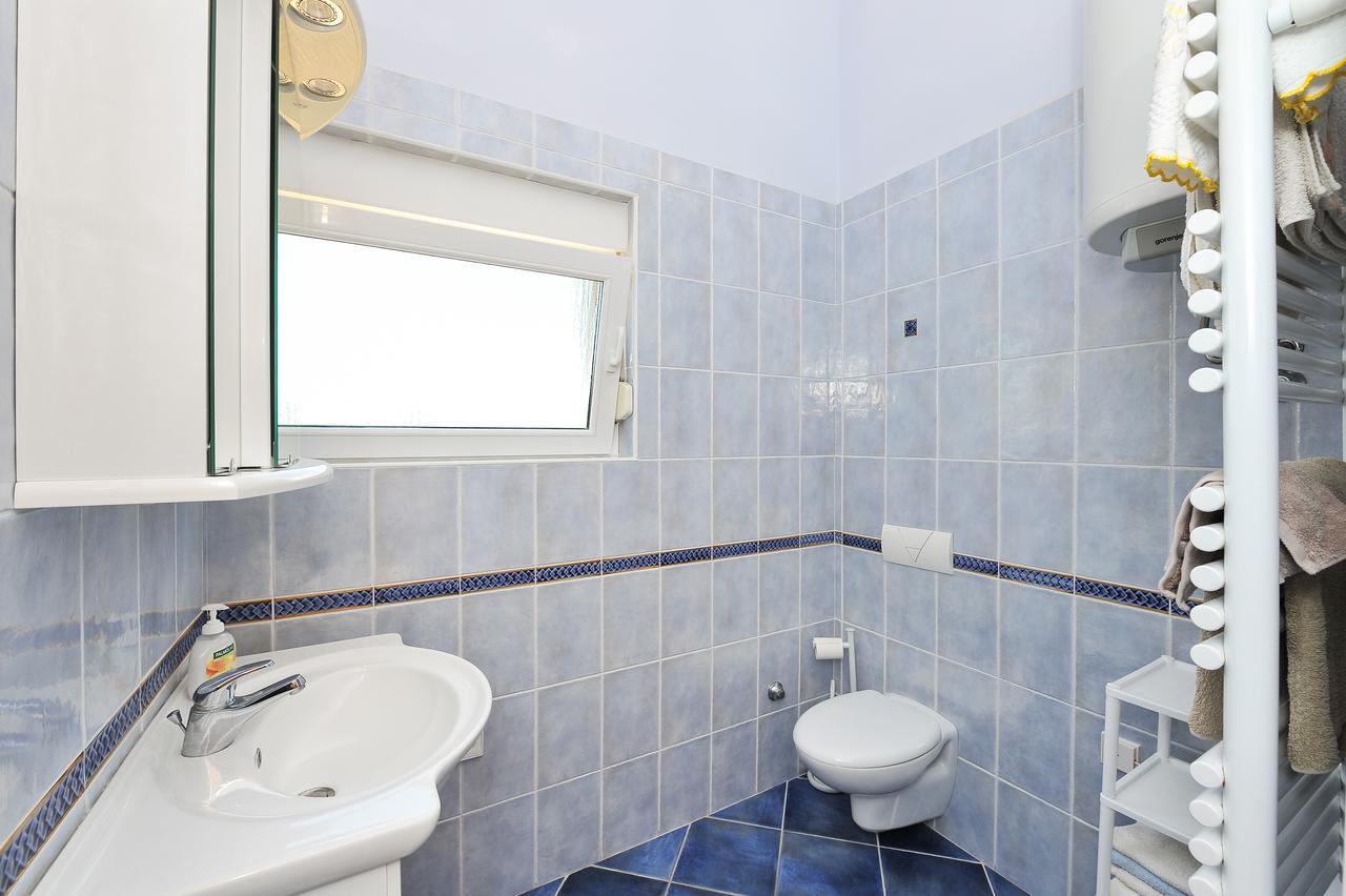 Apartments Dominique Нін Екстер'єр фото